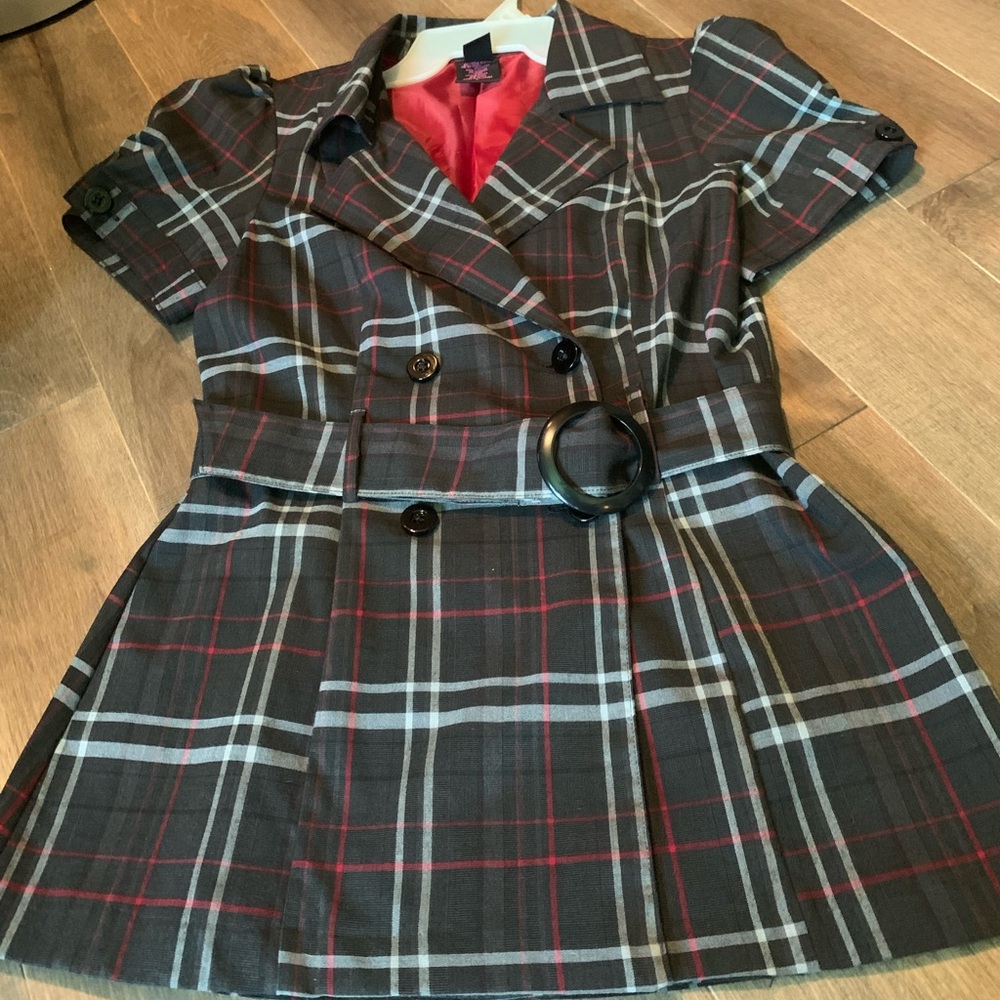 Short Sleeved Blazer